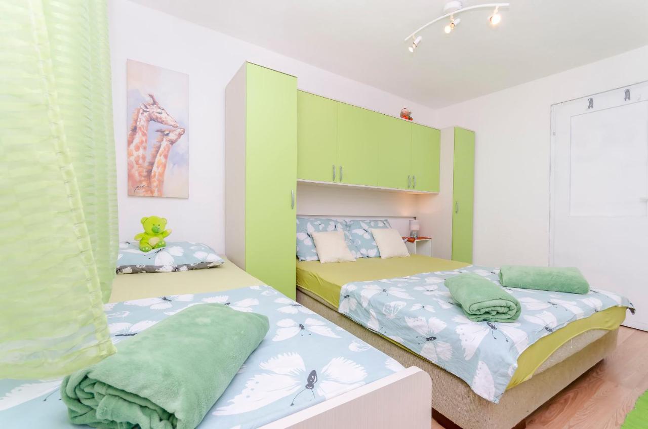Apartment Branislava Rogoznica  Esterno foto